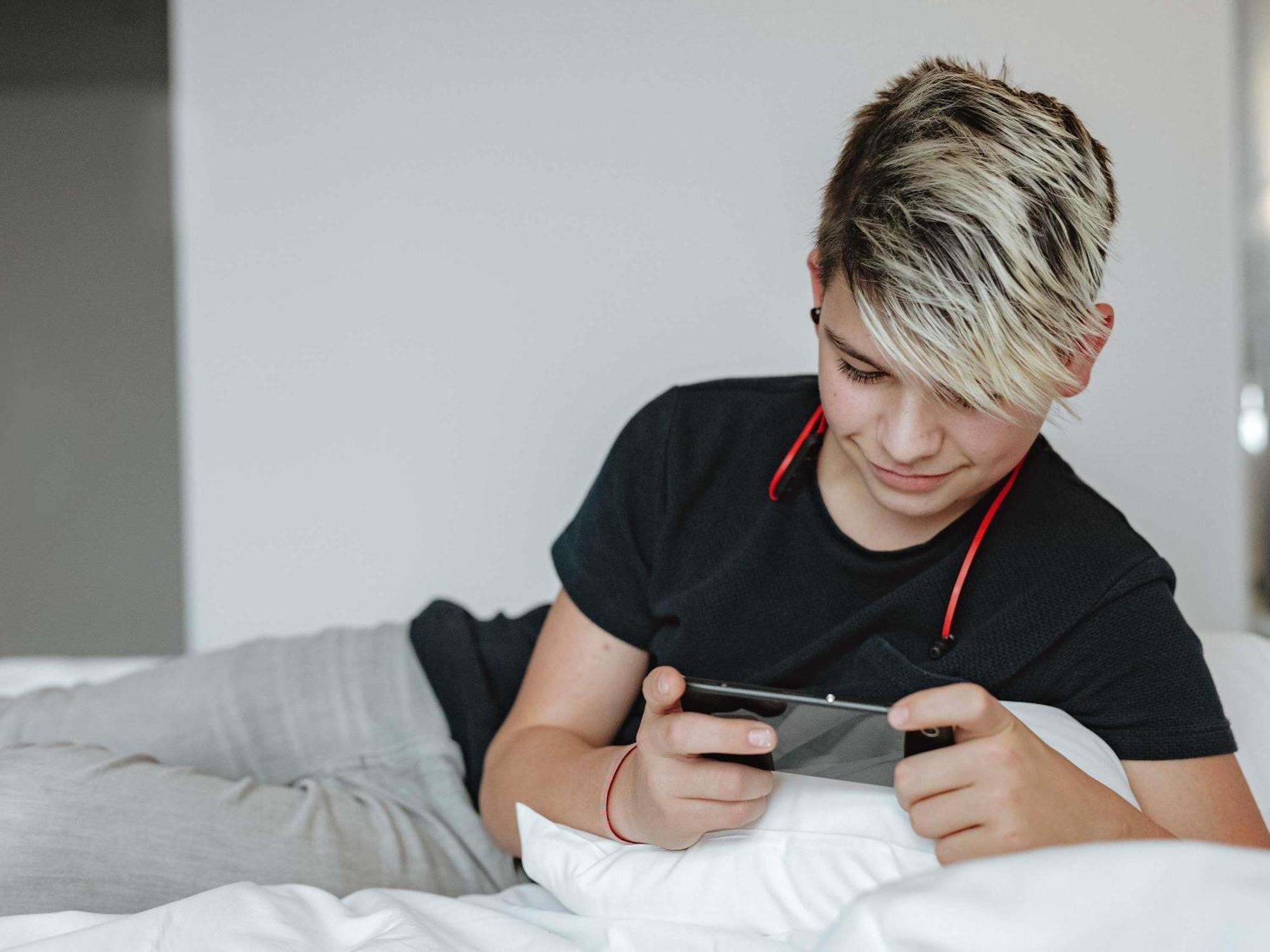 Standard Room with Double Bed and Twin Beds,1704965420:JPEG