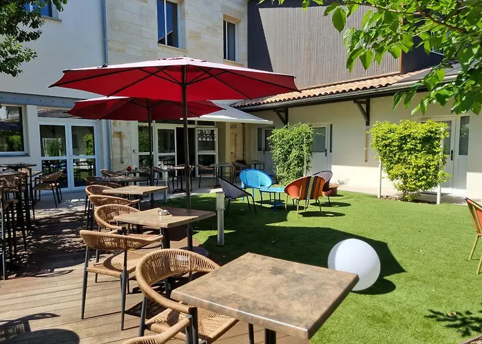  Bloom Bar & Garden